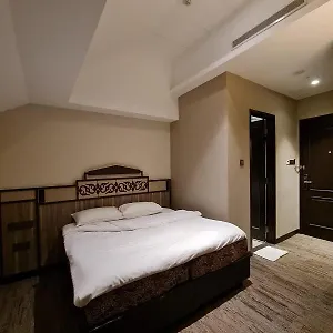 Lion Peak Hamilton Singapore
