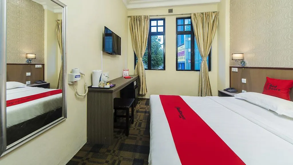Reddoorz Plus Near Lavender Street Singapur 3*,  Singapur