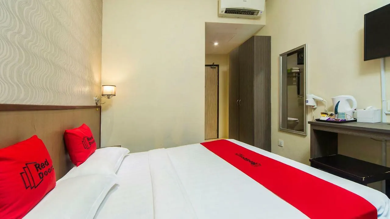 Hotel Reddoorz Plus Near Lavender Street Singapur